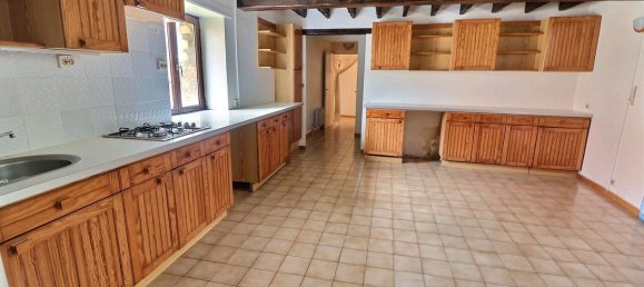 6 bedrooms House in Prouilly, France No. 69596 15