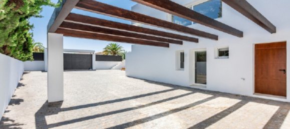 7 bedrooms Villa in Marbella, Spain No. 2461 20