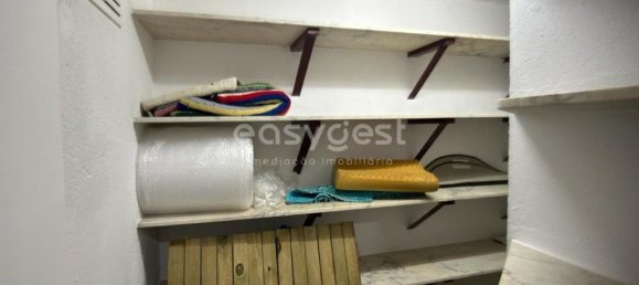 80m² Commercial property in Lisbon, Portugal No. 147235 20