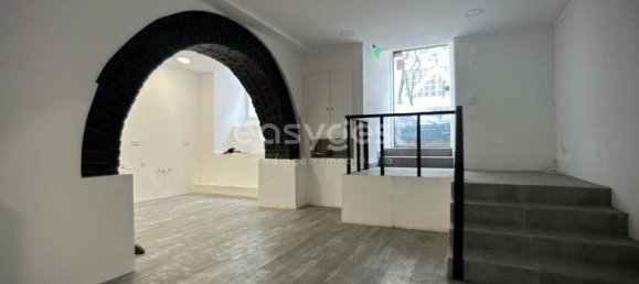 80m² Commercial property in Lisbon, Portugal No. 147235 9