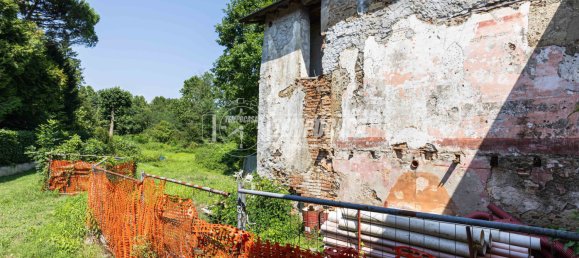 5-salle Maison à Rogeno, Italy No. 275051 7