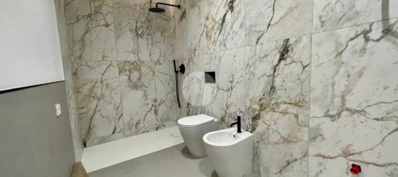 4 bedrooms Apartment in Naples, Italy No. 326323 13