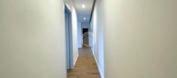 4 bedrooms Apartment in Naples, Italy No. 326323 7