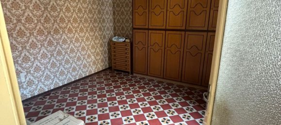 3-salle Appartement à Bergamo, Italy No. 303804 12