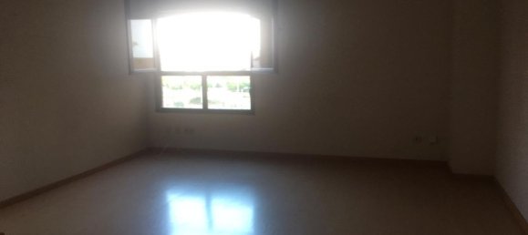 4 bedrooms Apartment in Valencia, Spain No. 143855 2