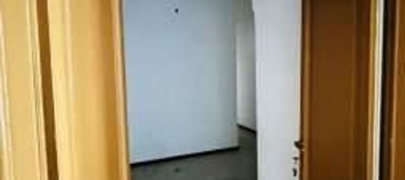 Gewerbliche Immobilie in Solbiate Arno, Italy 693m², Nr. 98225 22