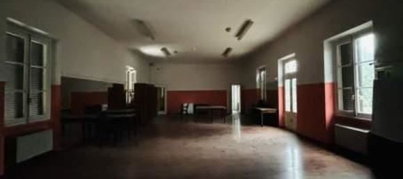 Gewerbliche Immobilie in Solbiate Arno, Italy 693m², Nr. 98225 21