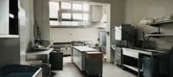 Gewerbliche Immobilie in Solbiate Arno, Italy 693m², Nr. 98225 10