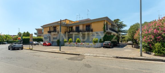Apartamento de 6 dormitorios en Catania, Italy No. 326921 23
