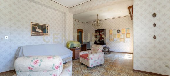 Apartamento de 6 dormitorios en Catania, Italy No. 326921 4