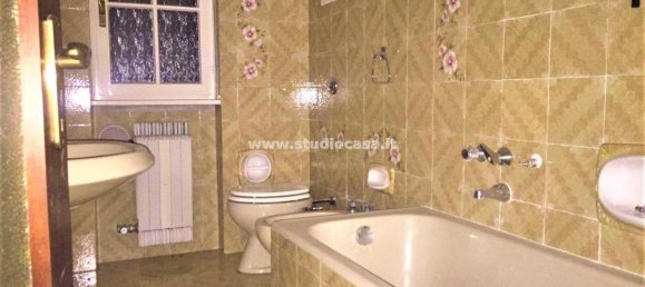 3 rooms Apartment in Zogno, Italy No. 81592 6