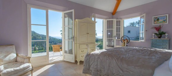 Villa de 4 dormitorios en Grimaud, France No. 1670 15