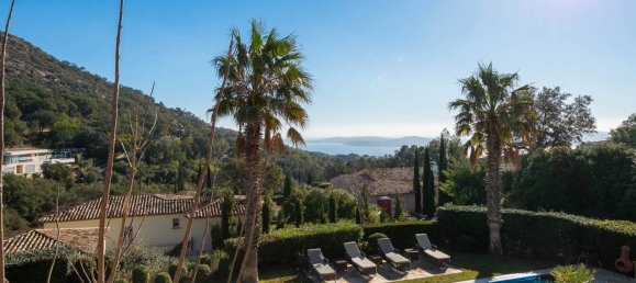 Villa de 4 dormitorios en Grimaud, France No. 1670 16