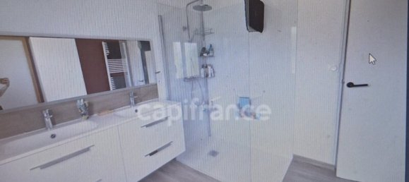 3 bedrooms House in Meslay-du-Maine, France No. 303588 6