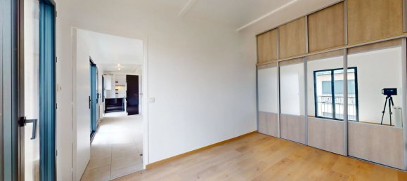 1 bedroom Apartment in Montfermeil, France No. 334186 4