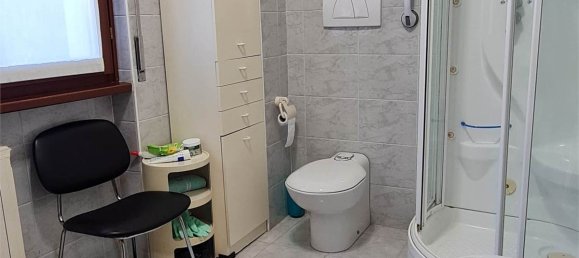 4غرفة فيلا في Albese con Cassano, Italy رقم 68094 56