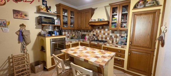 3 bedrooms House in Capannori, Italy No. 275225 8