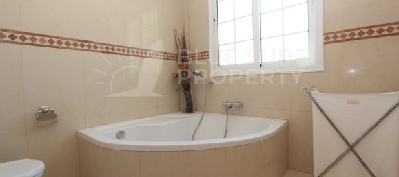 4 chambres Villa à Paralimni, Cyprus No. 9247 15