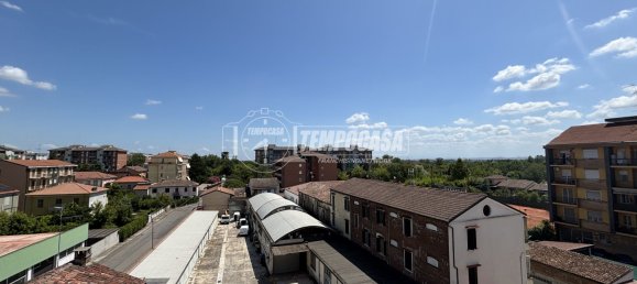 3-salle Appartement à Casale Monferrato, Italy No. 275013 7