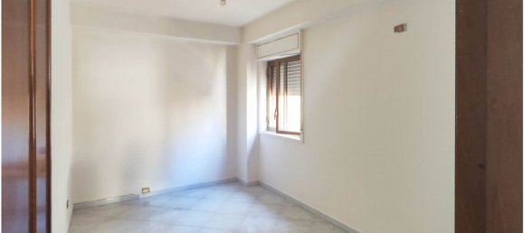3 chambres Appartement à Palermo, Italy No. 377883 4