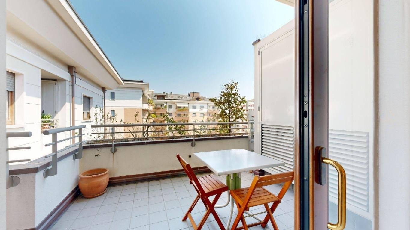 2 bedrooms Apartment in Cusano Milanino, Italy No. 332247