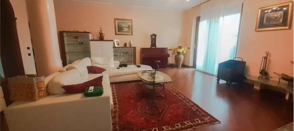 Вилла с 4 комнатами в Кассина де Пекки, Италия № 141550 8