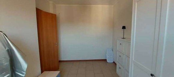 5-salle Appartement à Busto Arsizio, Italy No. 12976 10