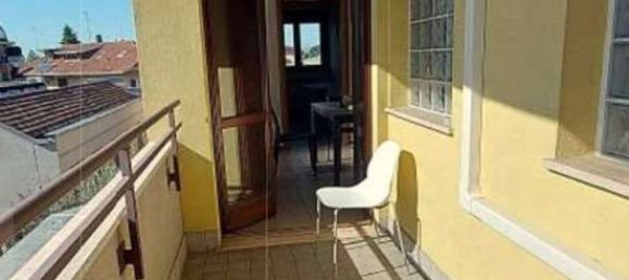 5-salle Appartement à Busto Arsizio, Italy No. 12976 19