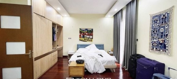 3 bedrooms Villa in Long Bien, Vietnam No. 676 8