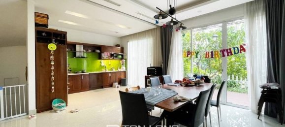 3 bedrooms Villa in Long Bien, Vietnam No. 676 5