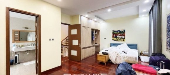 3 bedrooms Villa in Long Bien, Vietnam No. 676 9