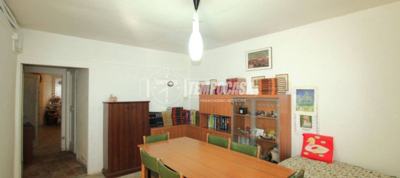 4 bedrooms House in Fermo, Italy No. 333770 18