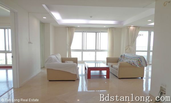 3 Schlafzimmer Wohnung in Tay Ho, Vietnam, Nr. 6055