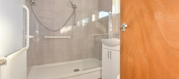 3 Schlafzimmer Haus in Essex, United Kingdom, Nr. 4068 8