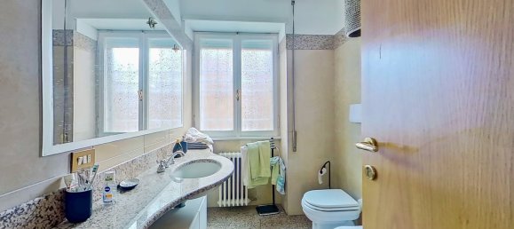 6 bedrooms Apartment in Rome, Italy No. 377779 19