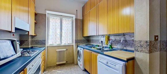 6 bedrooms Apartment in Rome, Italy No. 377779 18