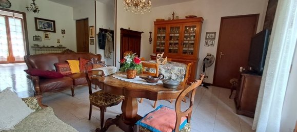 4 bedrooms House in Tresana, Italy No. 361730 7