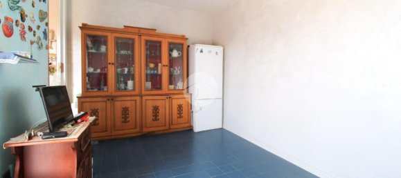 Квартира с 3 комнатами в Пинето, Италия № 13167 4