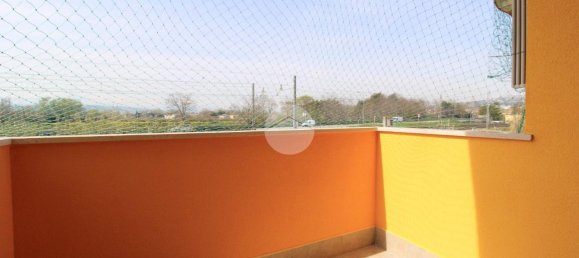 Квартира с 3 комнатами в Пинето, Италия № 13167 14