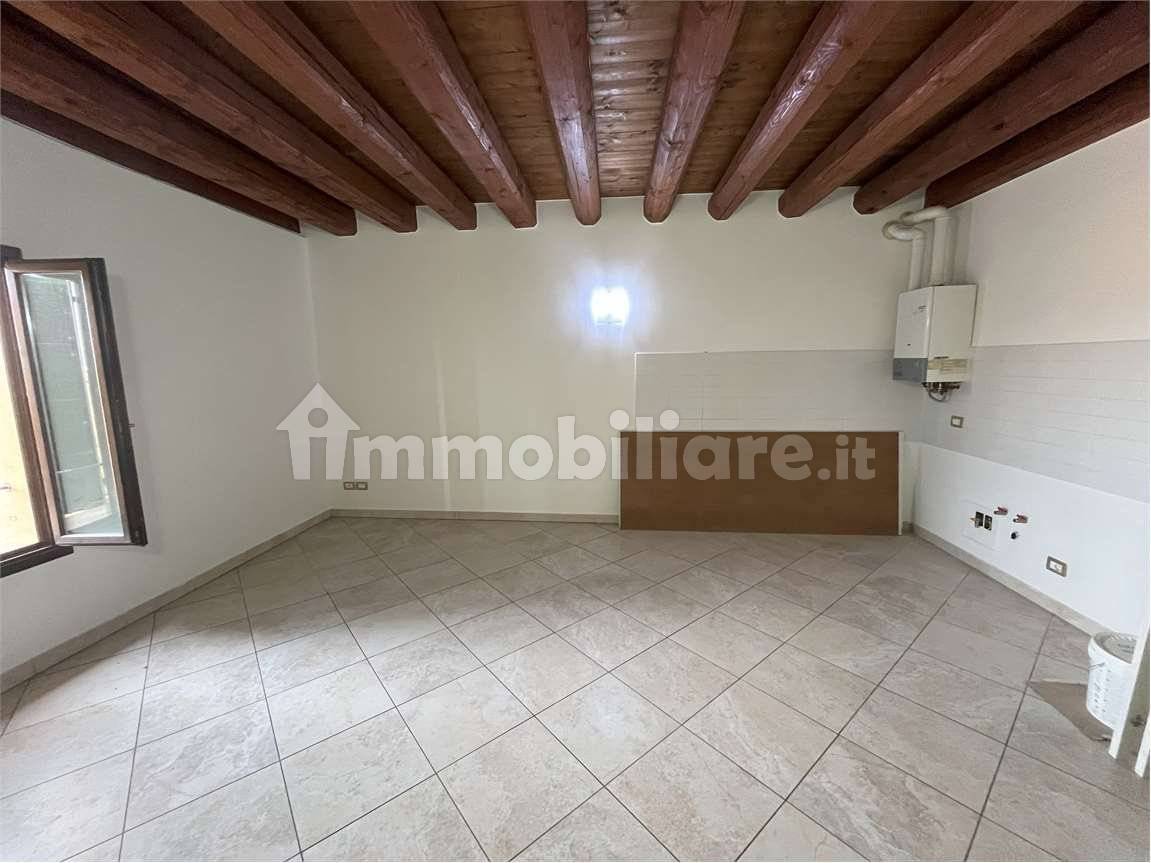 2 bedrooms Duplex in Belfiore, Italy No. 147670