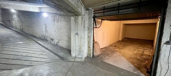 Garage à Paris, France 1923m² No. 183163 2