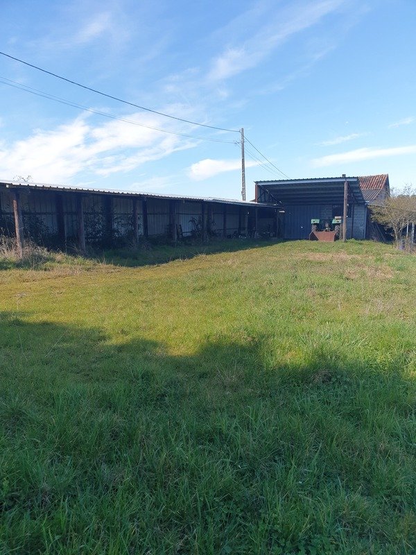 Estúdio em La Genetouze, France N.º 96071