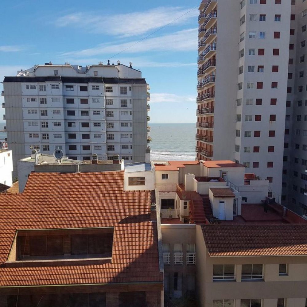 3 bedrooms Apartment in Mar del Plata, Argentina No. 82147