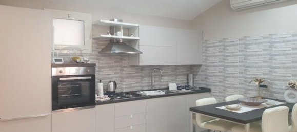 3-salle Appartement à Nocera Inferiore, Italy No. 189555 9