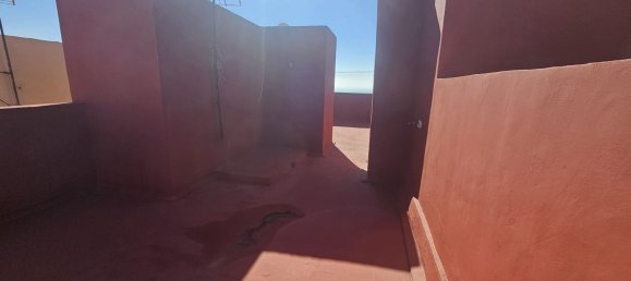 4 bedrooms House in Santa Cruz de Tenerife, Spain No. 164696 11