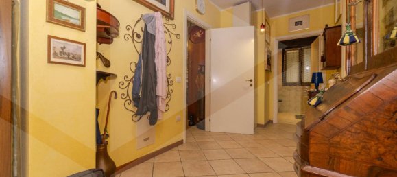 4 rooms Apartment in Casalecchio di Reno, Italy No. 29318 29
