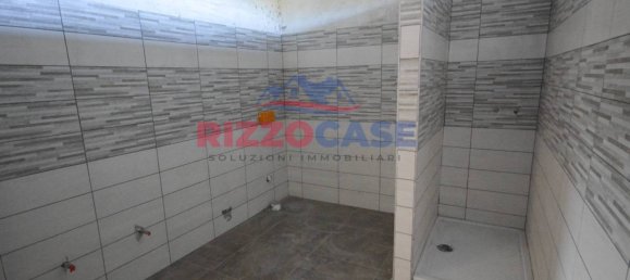 4 bedrooms House in Crosia, Italy No. 168904 9