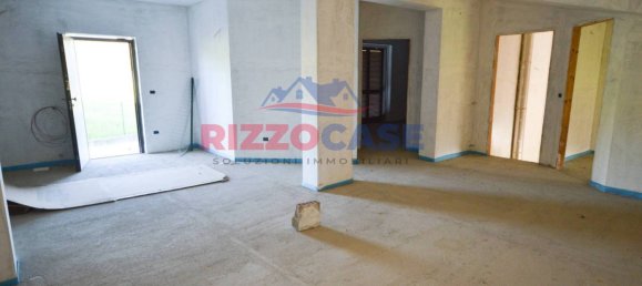 4 bedrooms House in Crosia, Italy No. 168904 13