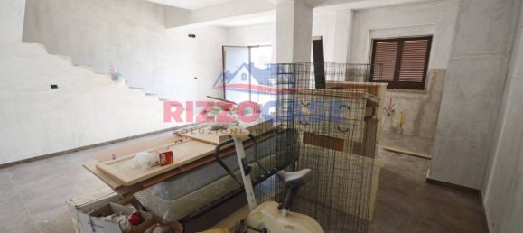 4 bedrooms House in Crosia, Italy No. 168904 3