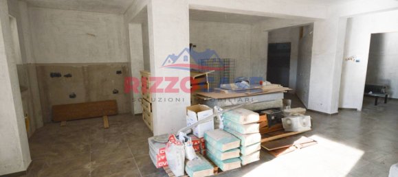 4 bedrooms House in Crosia, Italy No. 168904 2